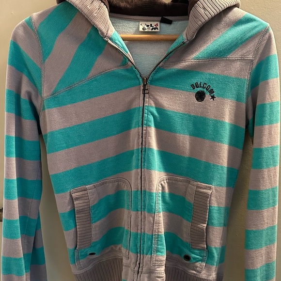 Volcom hoodie - Picture 3 of 4